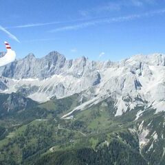 Flugwegposition um 13:25:58: Aufgenommen in der Nähe von Gemeinde Ramsau am Dachstein, 8972, Österreich in 2344 Meter